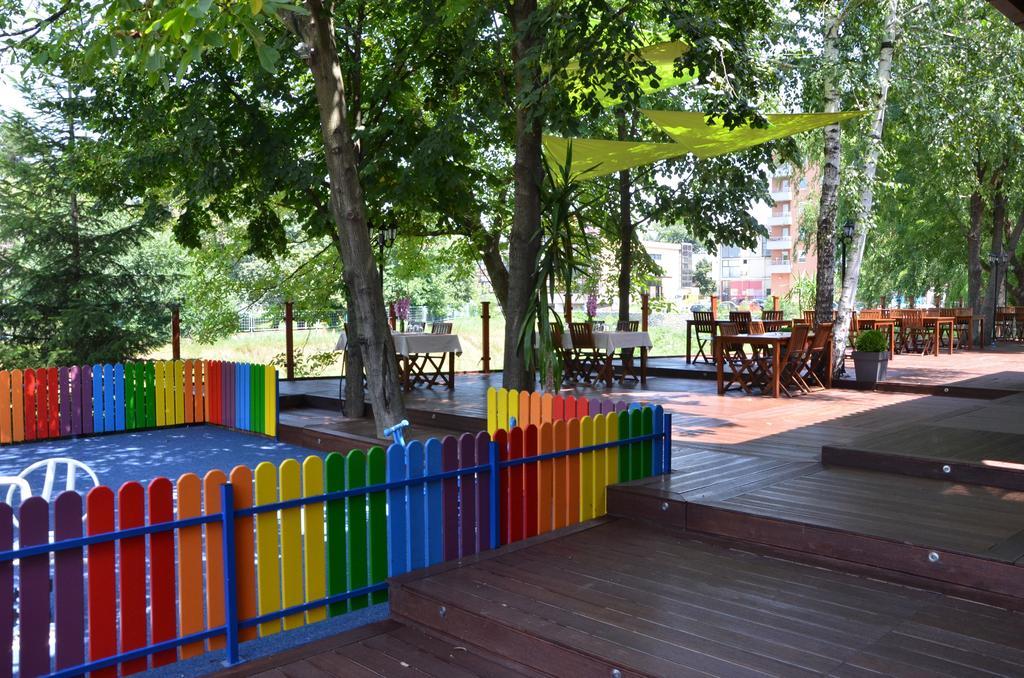 Garni Hotel Plava Laguna Ćuprija Екстериор снимка